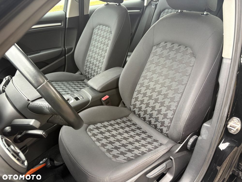 Audi A3 Sportback 1.6 TDI (clean diesel) S line Sportpaket - 16