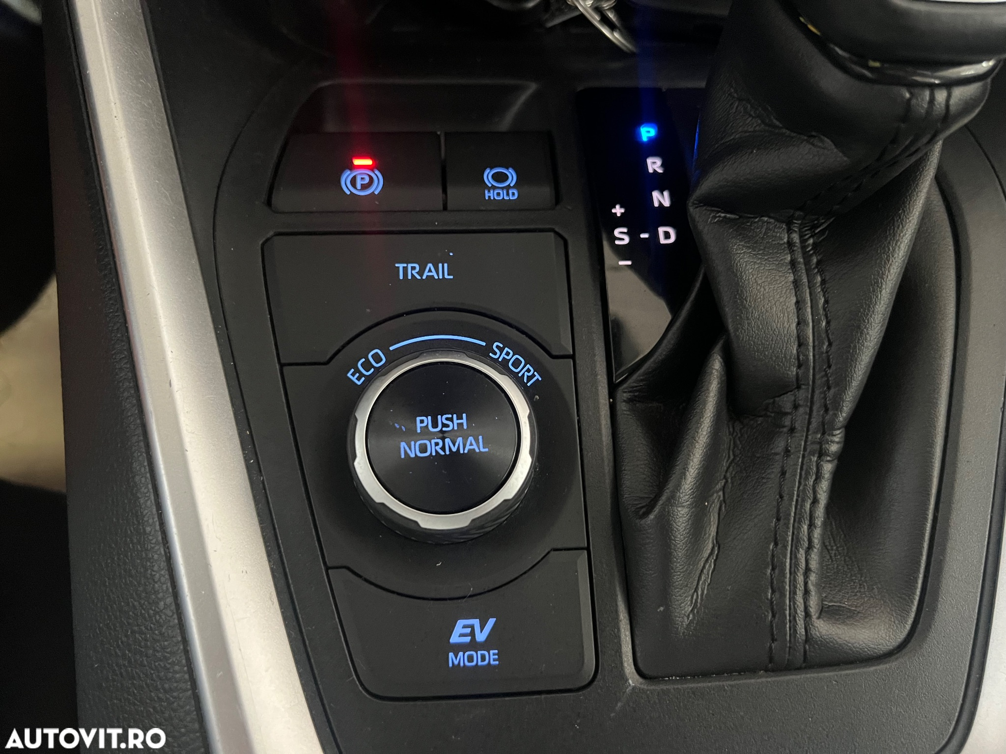 Toyota RAV4 - 30