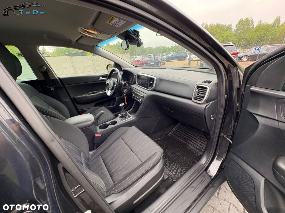 Kia Sportage 1.6 GDI Black Edition 2WD - 29