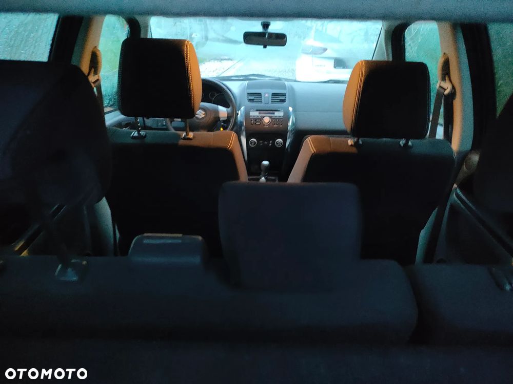 Suzuki SX4 1.6 VVT 4x2 Style - 19