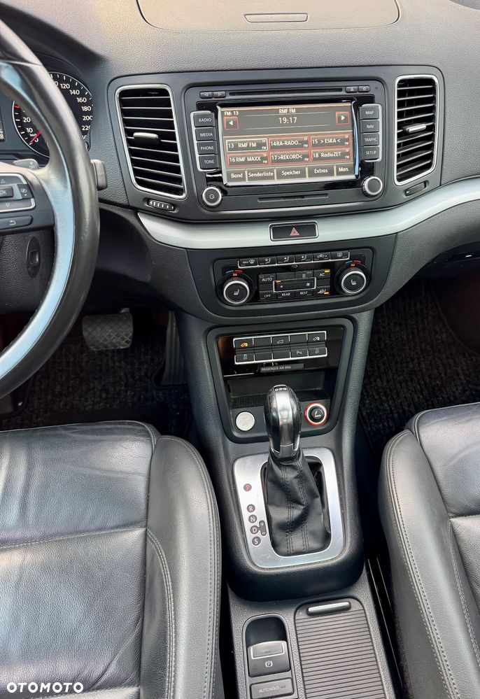 Volkswagen Sharan 2.0 TSI DSG Highline - 16