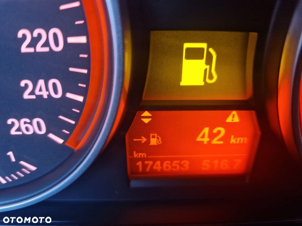 BMW X1 xDrive20d - 16