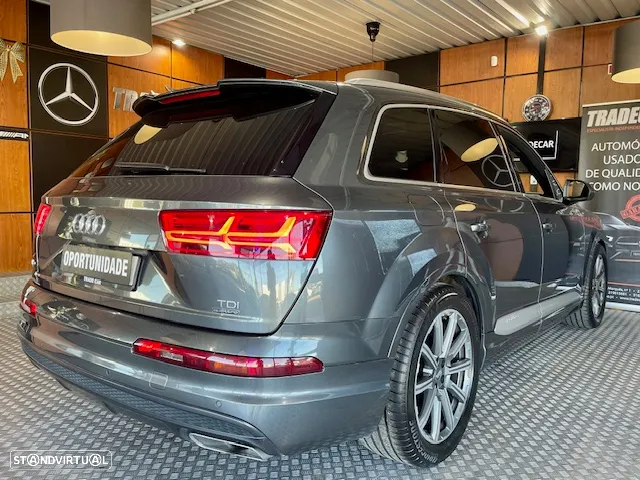 Audi Q7 3.0 TDI quattro S-line Tiptronic 7L - 26