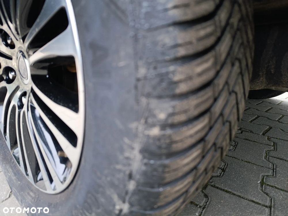 Lancia Voyager 2.8CRD S - 25