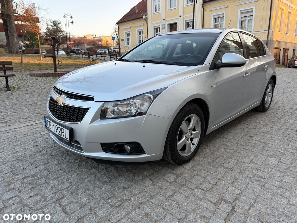Chevrolet Cruze 1.6 LT - 21