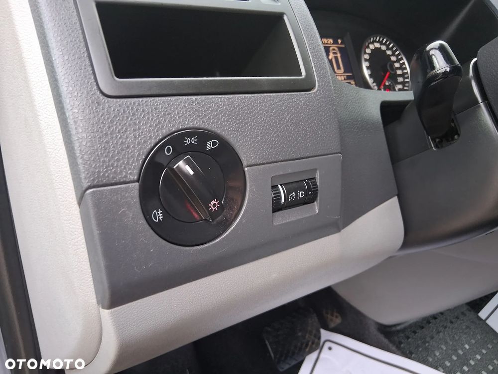 Volkswagen Transporter DSG - 25