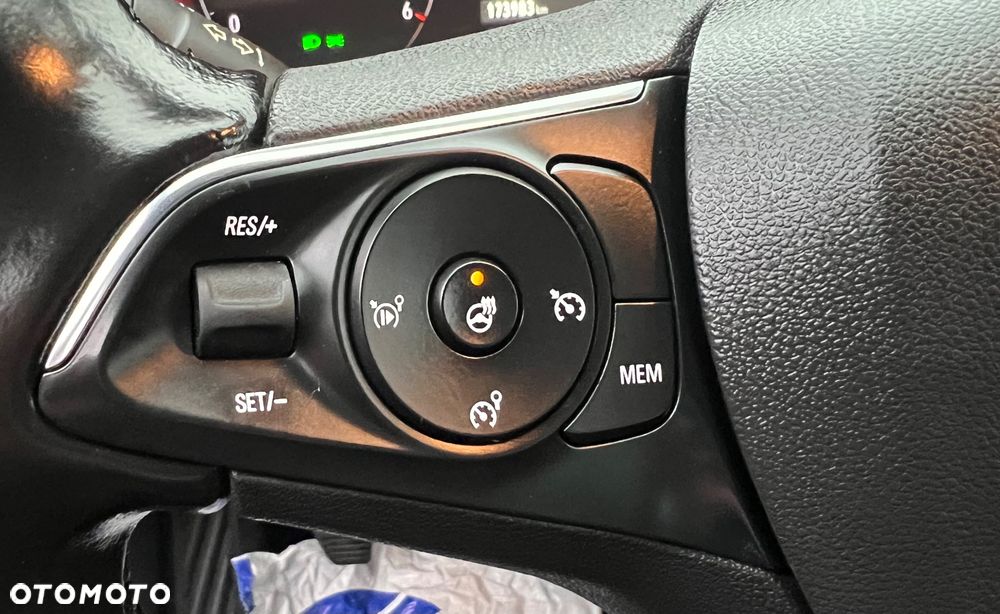 Opel Crossland X - 22