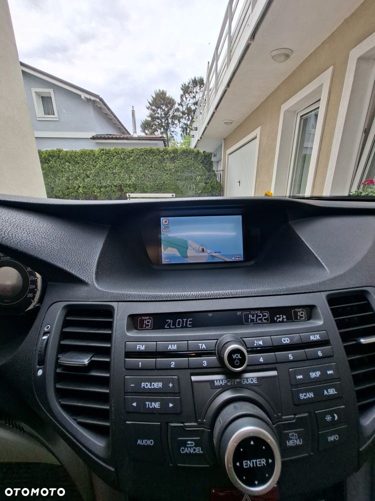 Honda Accord 2.0 Executive - 10