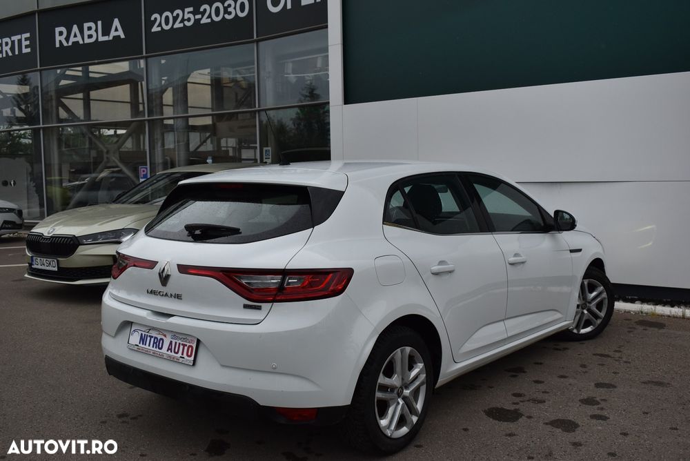 Renault Megane BLUE dCi EDC Intens - 9