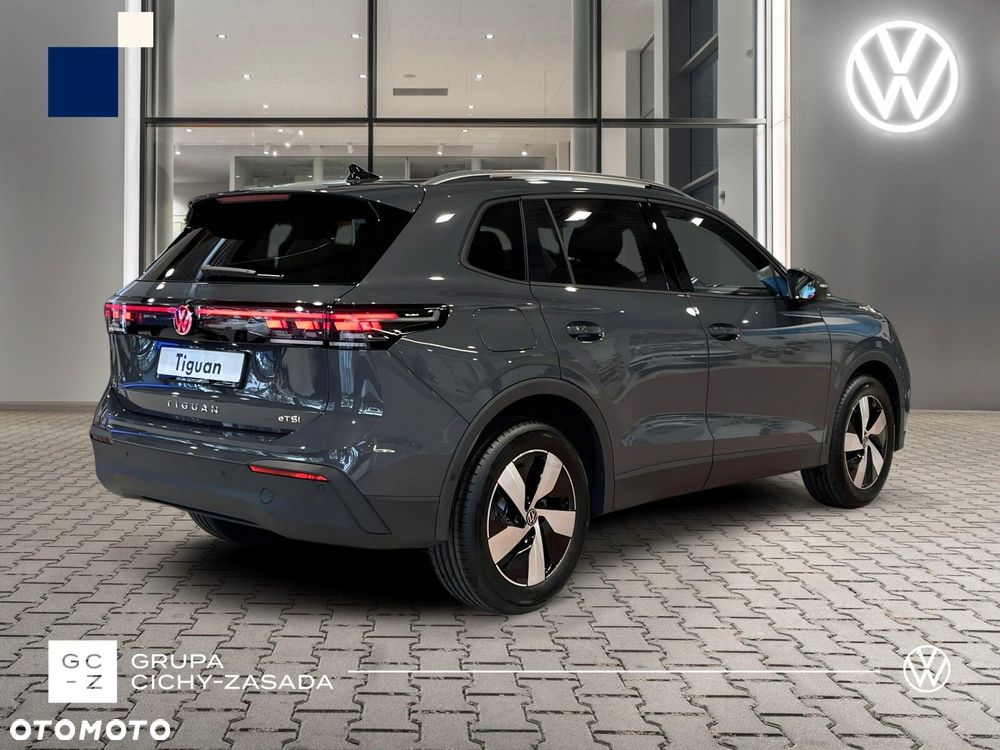 Volkswagen Tiguan - 6