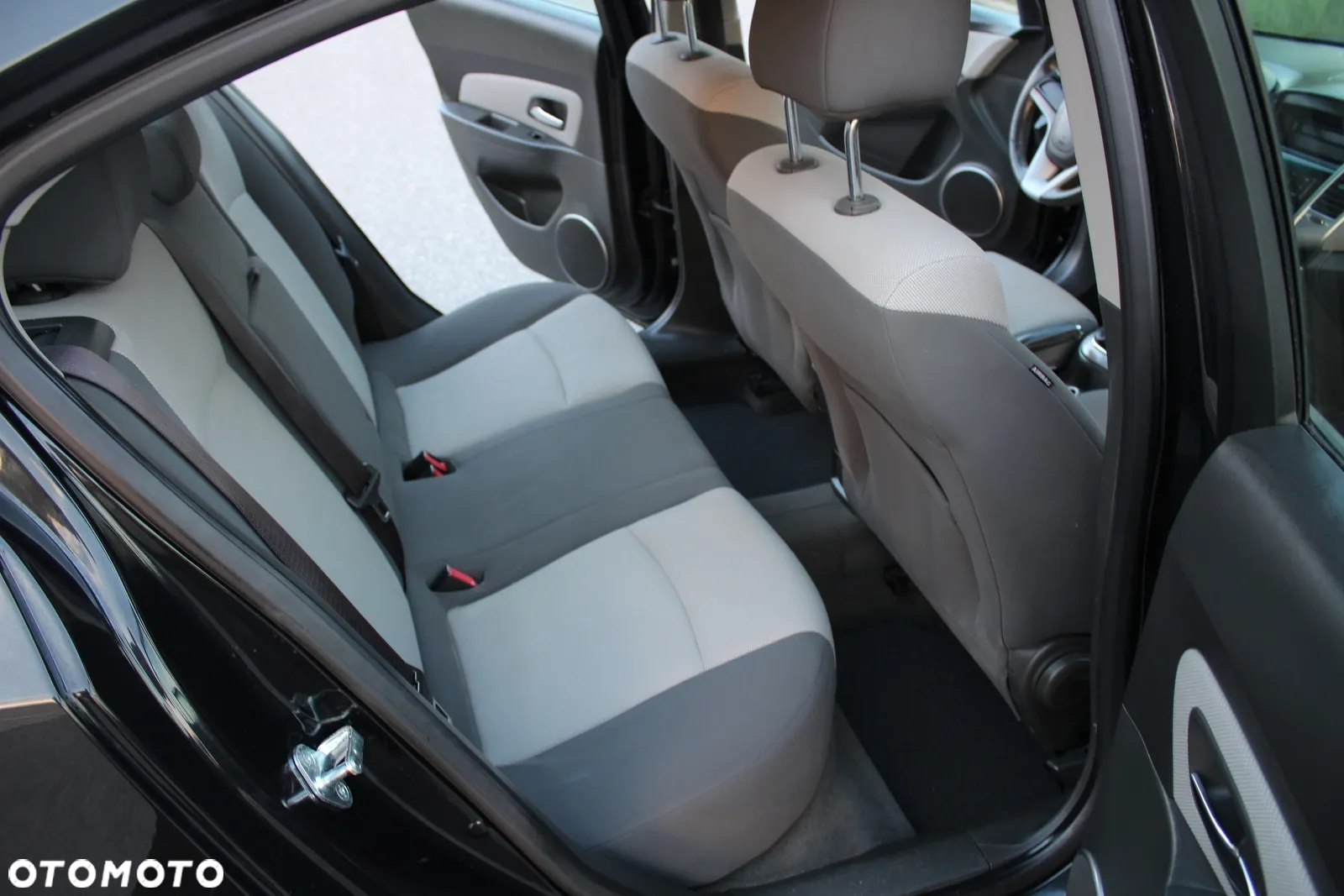 Chevrolet Cruze 1.6 LS - 9
