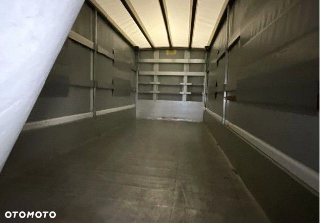 Zabudowa skrzyniowa / platforma – Mercedes Sprinter – 4,95 x 2,10 m - 6