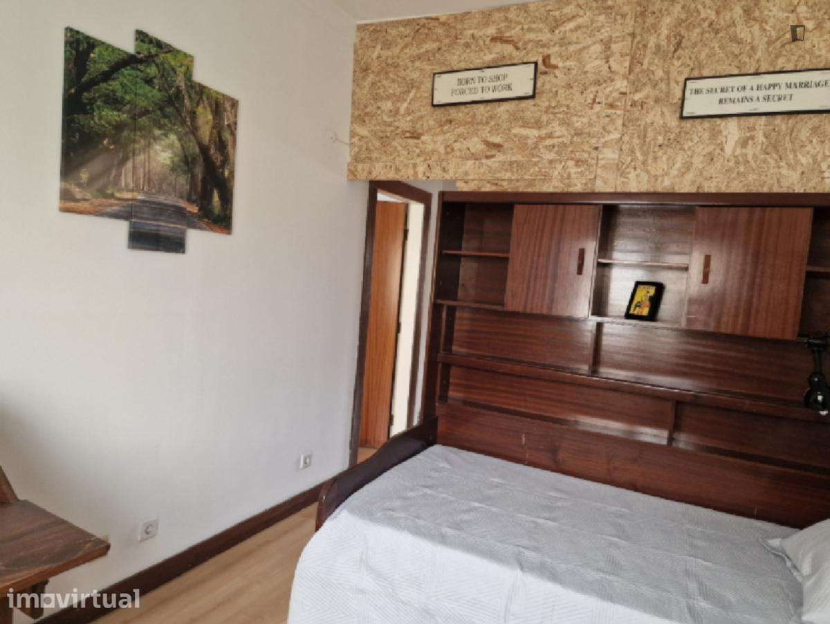 Quarto - localizado em Pontinha Lisbon - Grande imagem: 2/16