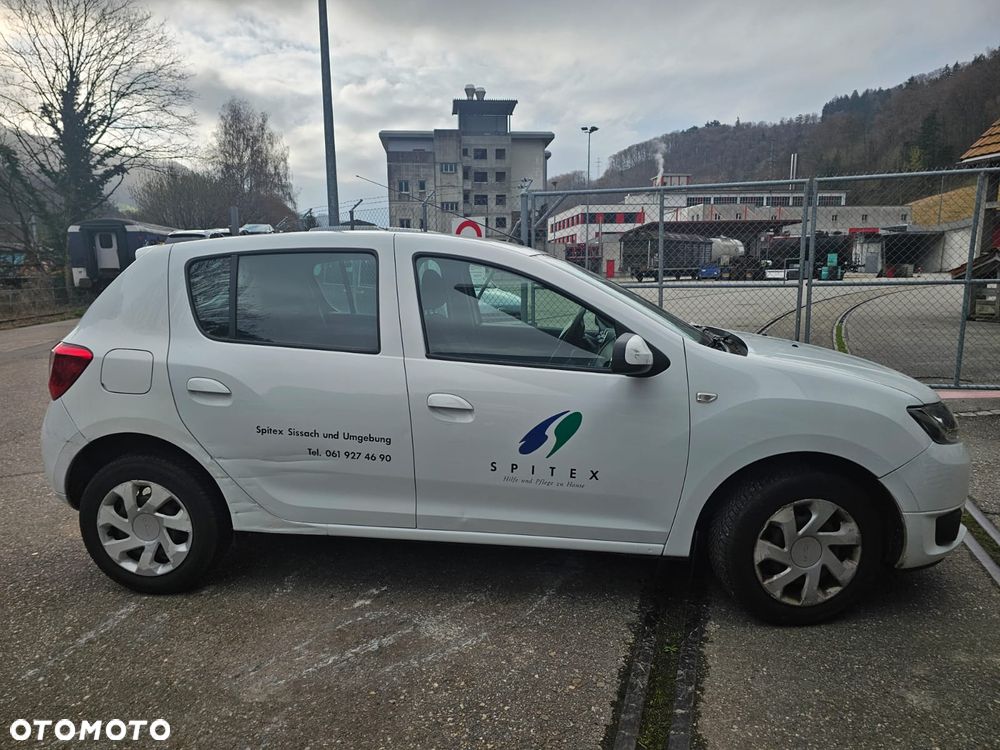 Dacia Sandero 1.2 16V 75 Laureate - 4