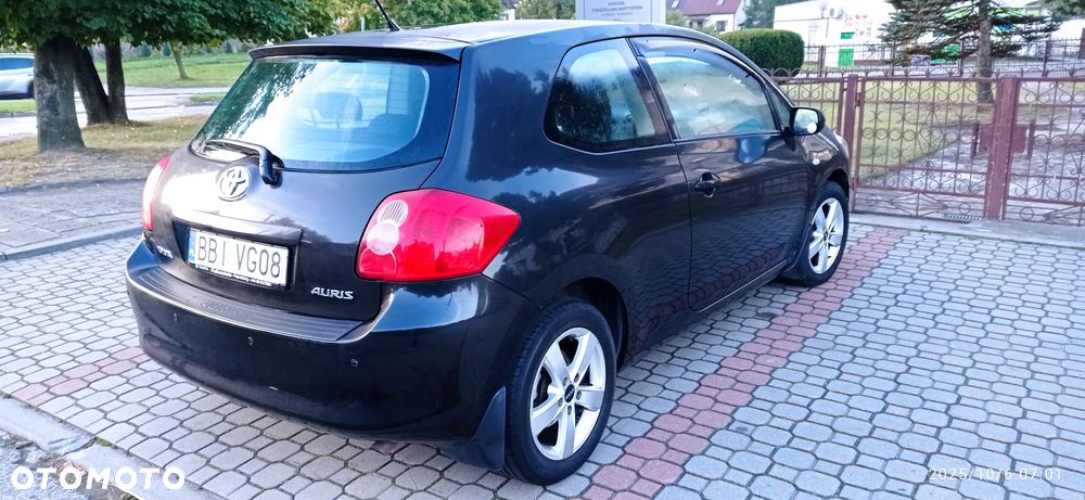 Toyota Auris - 4