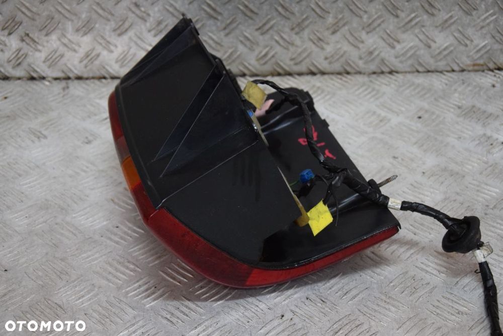 JEEP GRAND CHEROKEE ZJ LAMPA LEWA TYŁ - 10