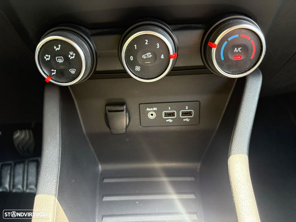 Renault Clio BLUE dCi 85 EXPERIENCE - 19