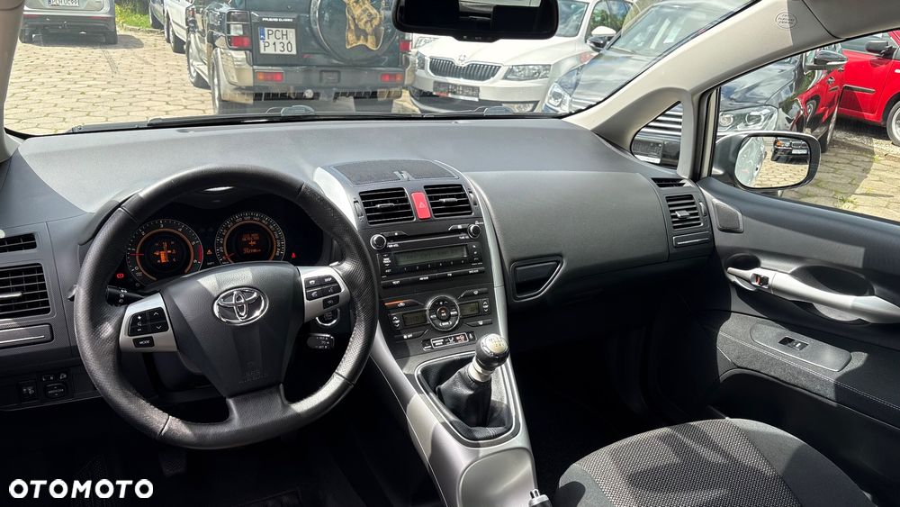 Toyota Auris 2.0 D-4D Executive - 30
