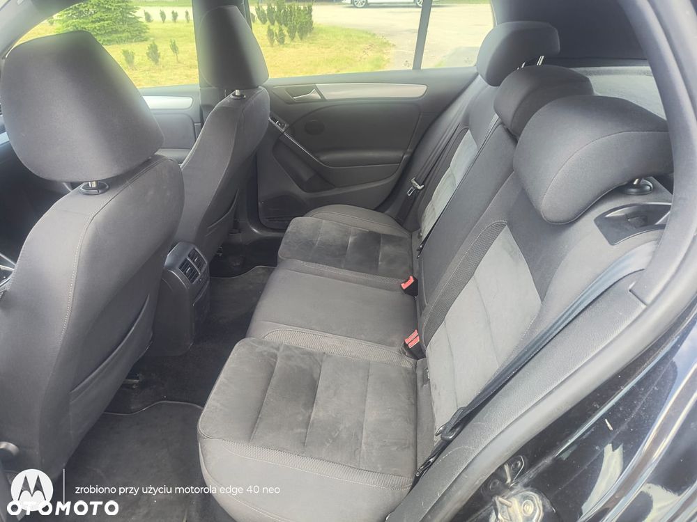 Volkswagen Golf 1.6 TDI Highline - 9