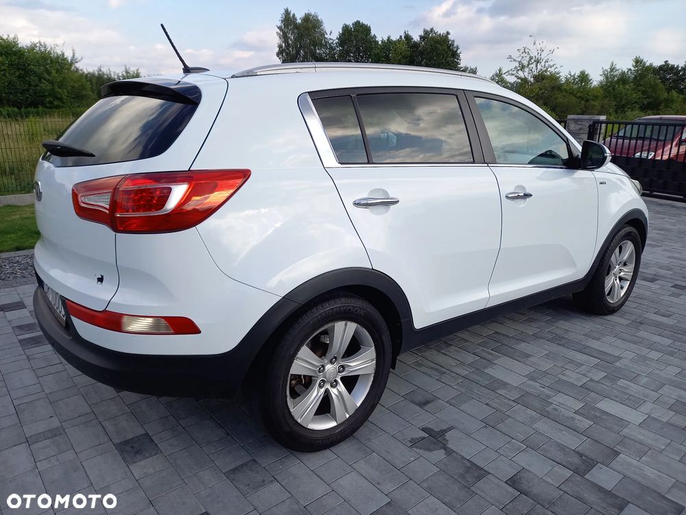 Kia Sportage 2.0 CRDI 4WD Automatik Dream-Team Edition - 8