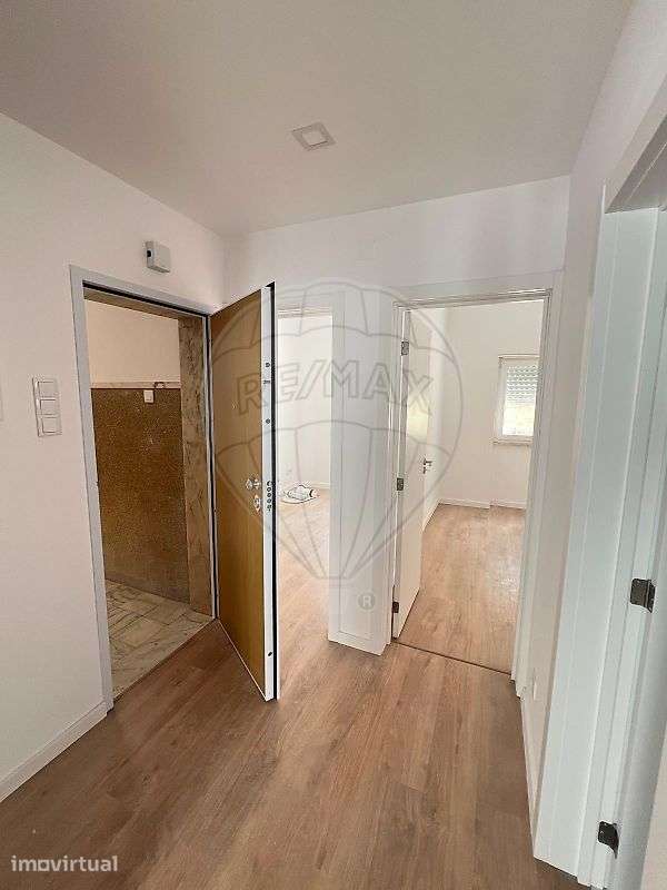 Apartamento T1 para venda - Grande imagem: 2/11