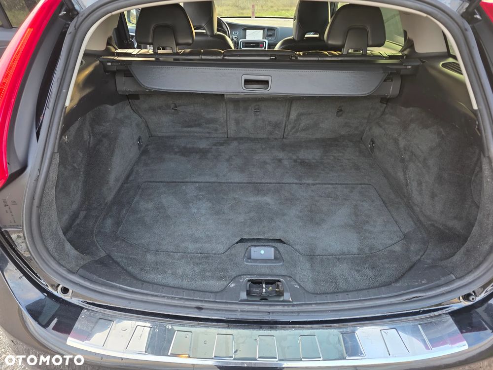 Volvo V60 D4 Geartronic Momentum - 22