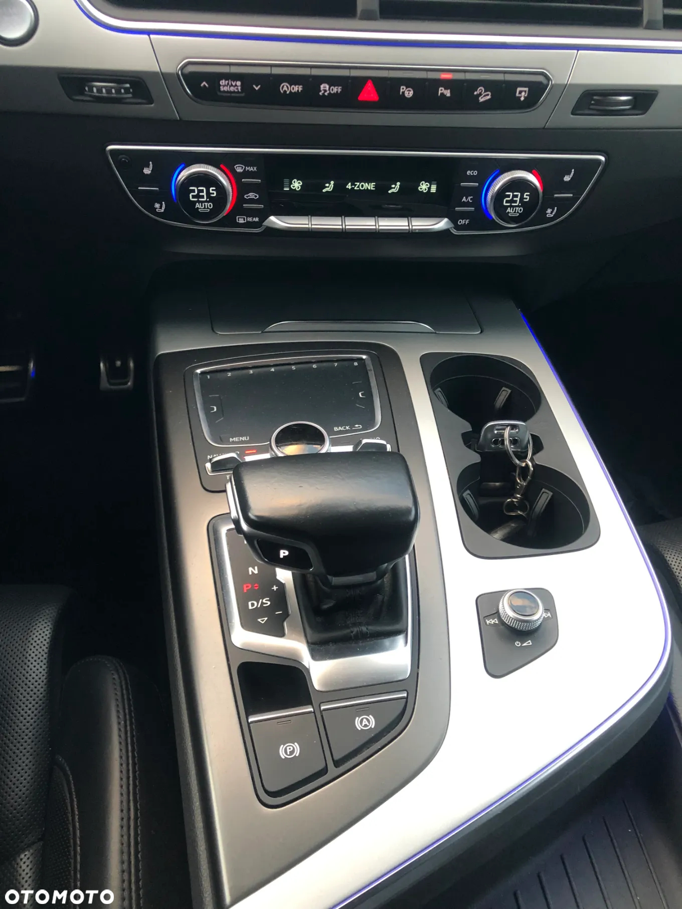 Audi Q7 - 10