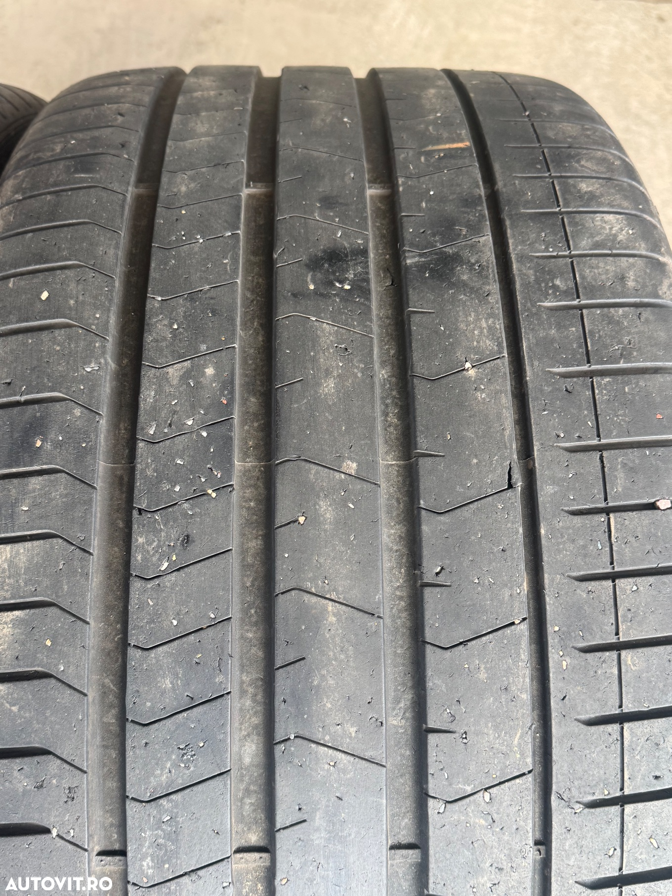 Vând 2 anvelope 315/30/22 Pirelli de vară ca noi - 4