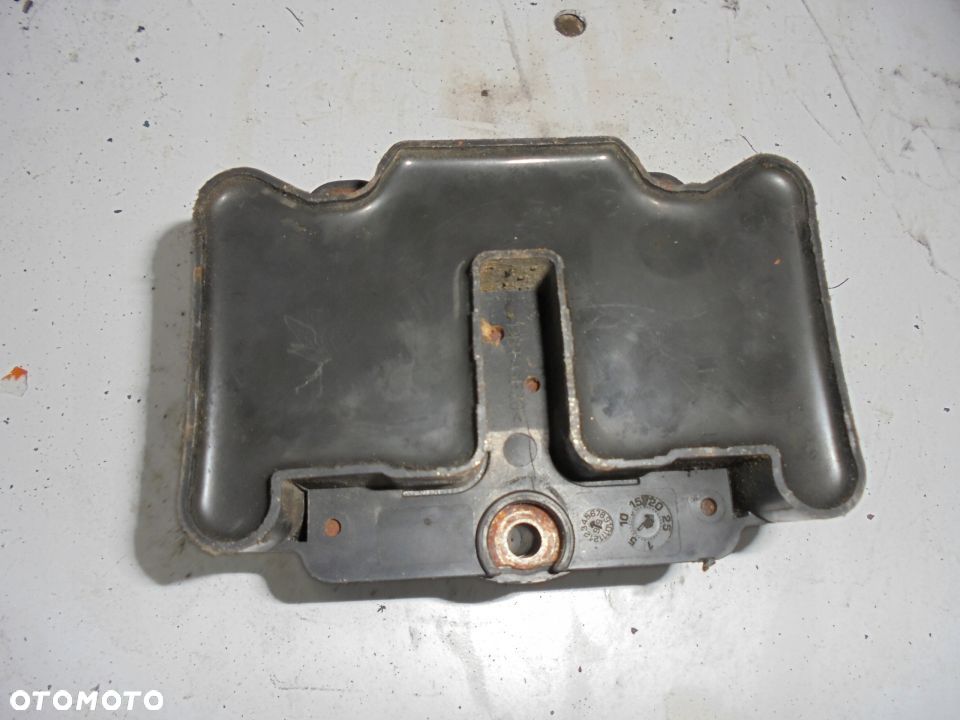 CEWKA ZAPLONOWA VW SEAT SKODA AUDI 1.6 SR 032905106B - 2