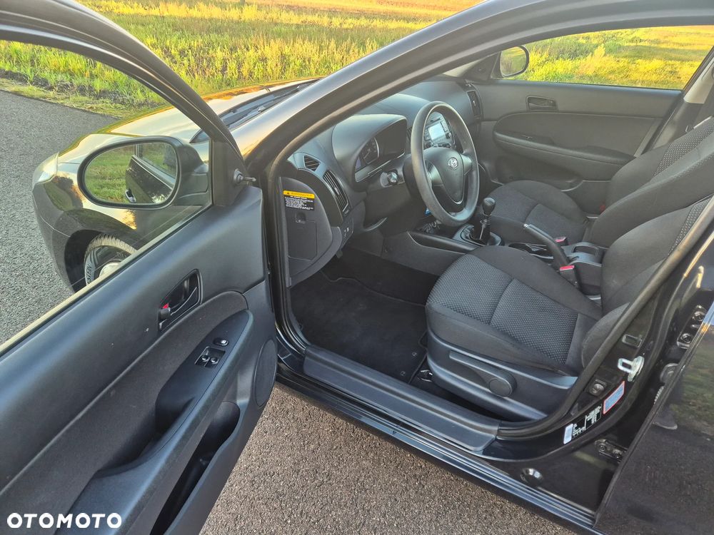 Hyundai i30 1.4 Blue Classic - 8