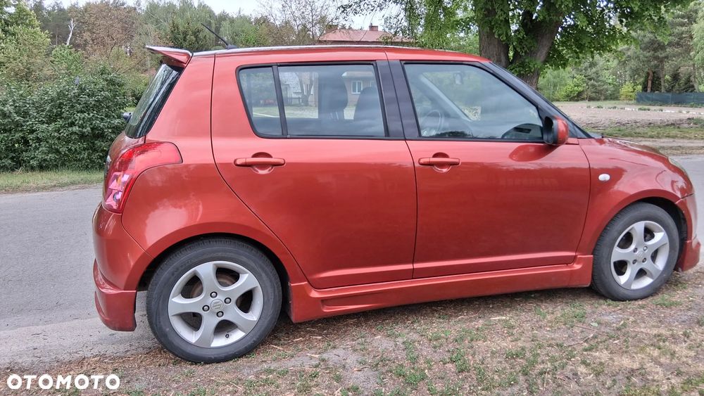 Suzuki Swift 2007 photo 5