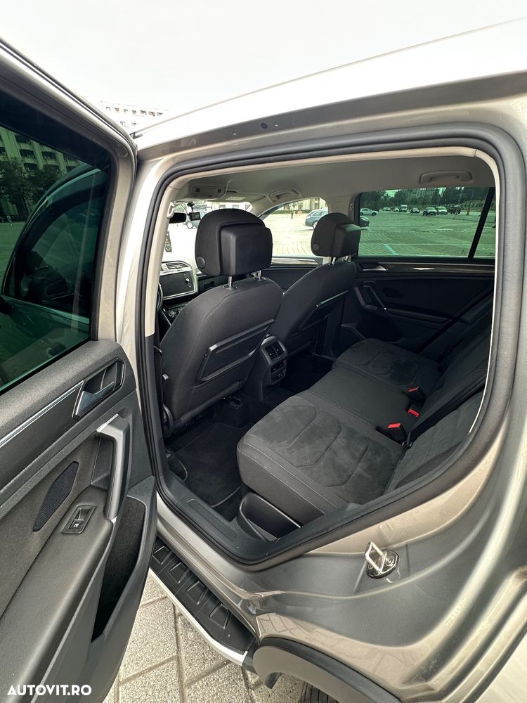Volkswagen Tiguan - 12
