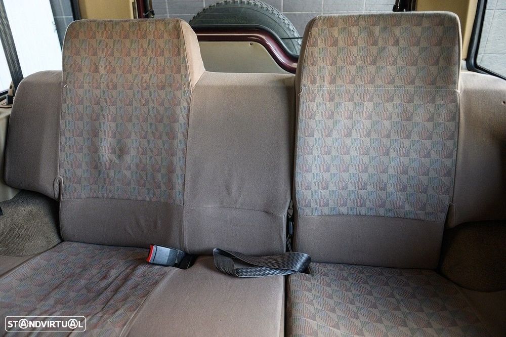 Land Rover Discovery 2.5 TDi - 45