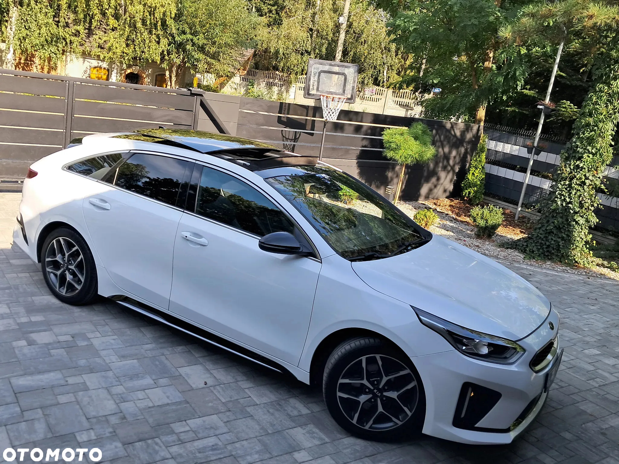 Kia ProCeed 1.5 T-GDI GT Line - 4