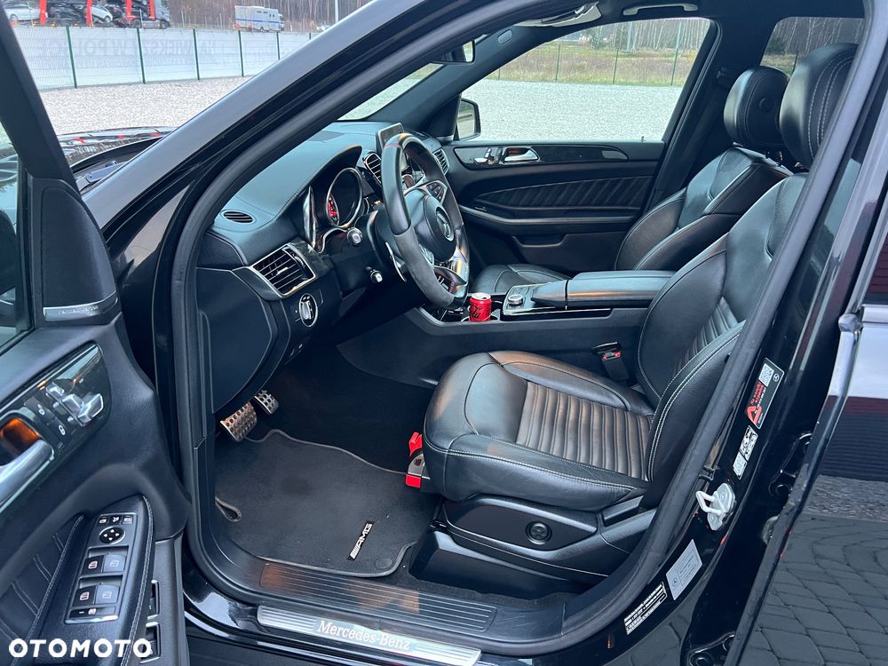 Mercedes-Benz GLS - 40