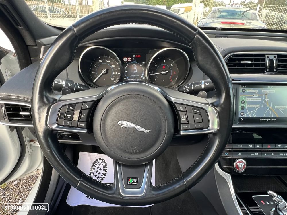 Jaguar XE 2.0 D R-Sport Aut. - 23