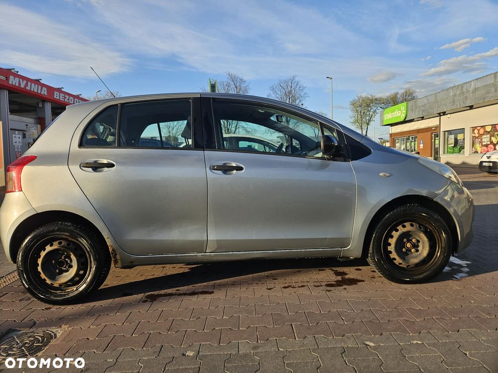 Toyota Yaris 1.0 Luna A/C - 5