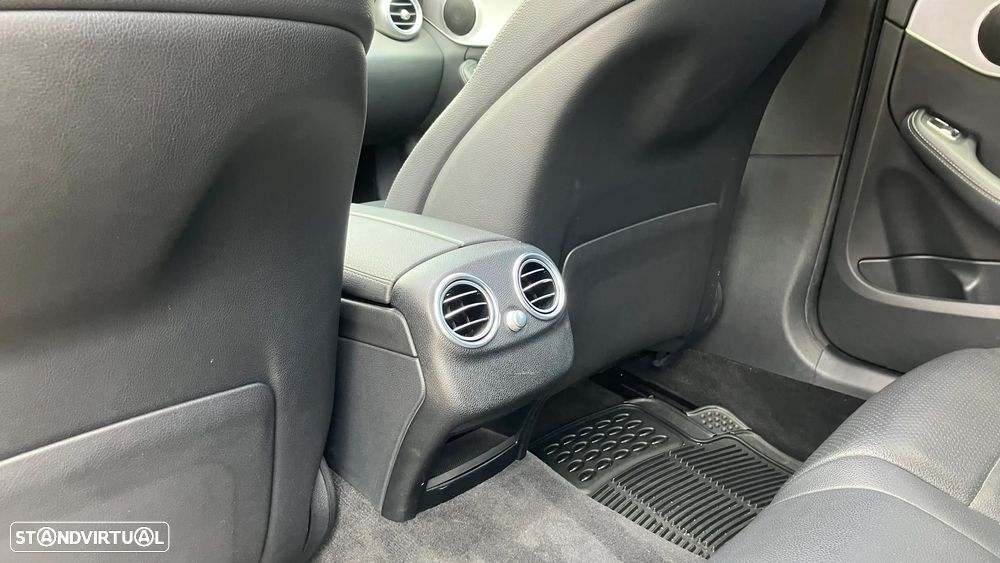 Mercedes-Benz C 220 d AMG Line - 24