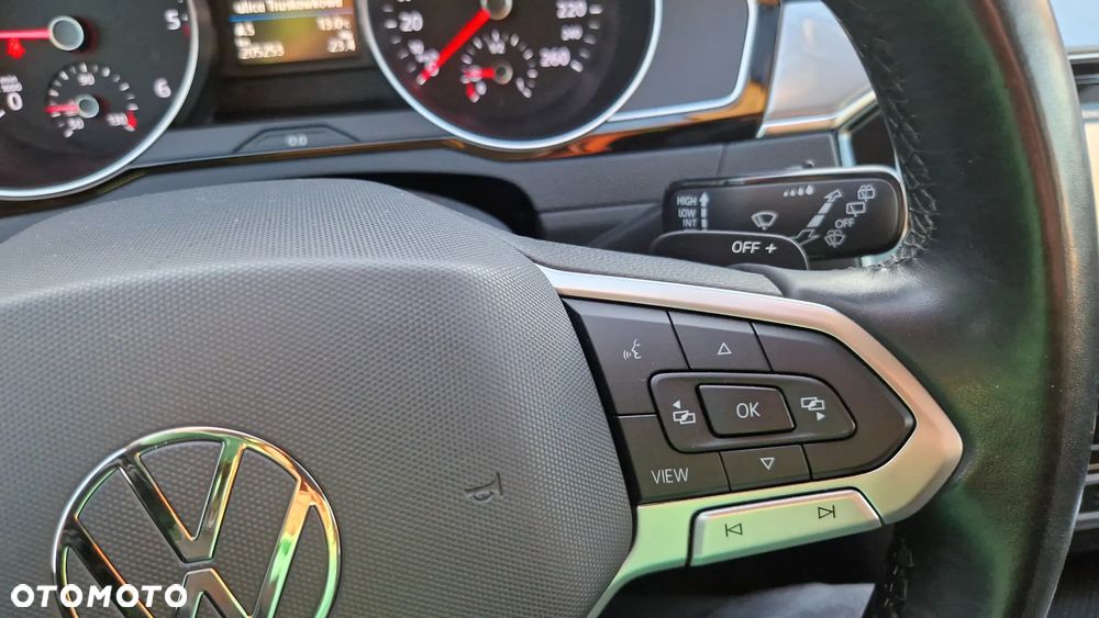 Volkswagen Passat 2.0 TDI SCR Highline DSG - 19