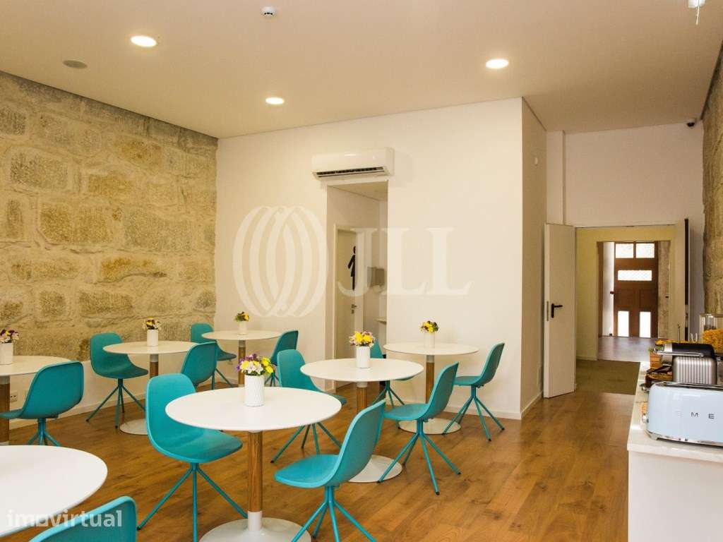 Prédio a operar como Guest House, no centro do Porto - Grande imagem: 5/34