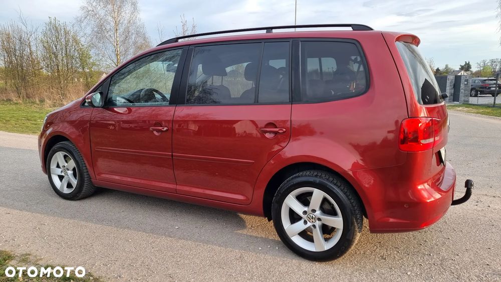 Volkswagen Touran 2.0 TDI DPF Highline - 6