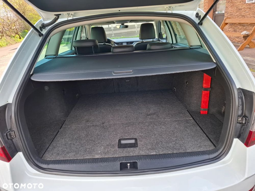 Skoda Octavia 1.6 TDI Premium Edition - 15