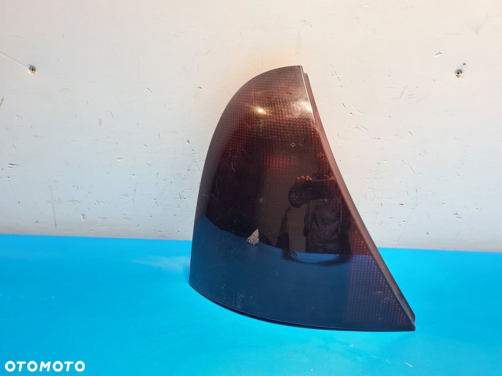 LAMPA PRZYCIEMNIONA  TYŁ LEWA CLIO II - 1