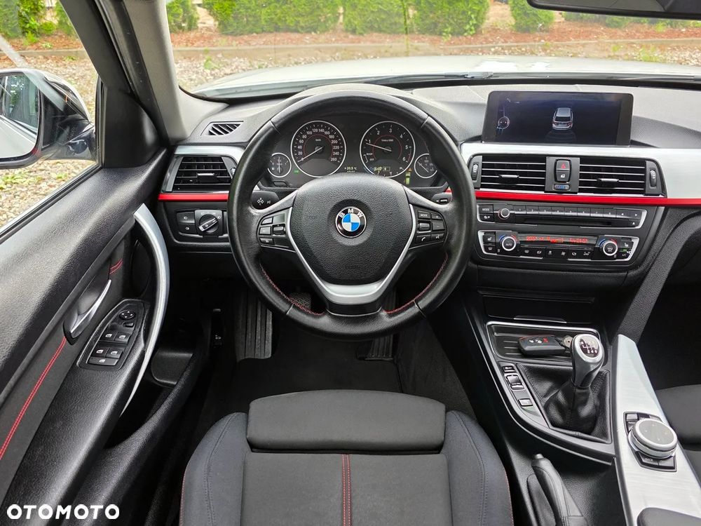 BMW Seria 3 318d Blue Performance Sport Line - 19