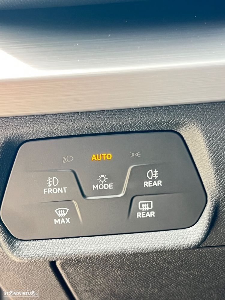 SEAT Leon ST 1.4 e-Hybrid FR DSG — fotografia 13