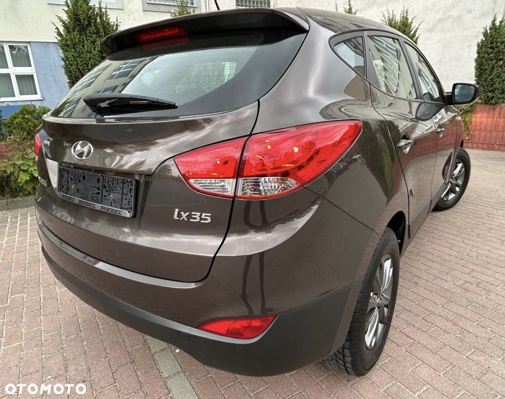 Hyundai ix35 blue 1.6 2WD Finale - 12