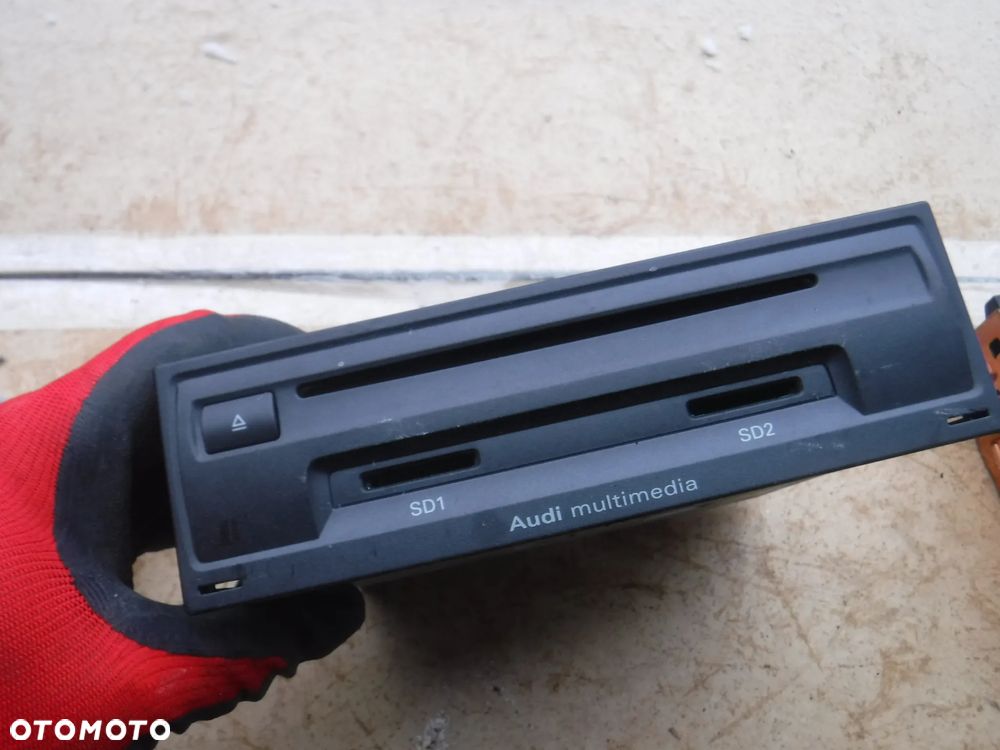 Audi A6 C6 Q7  czytnik  MMI multimedia kart  sd nawigacji navi 4E0035646B 4E0035646 - 1