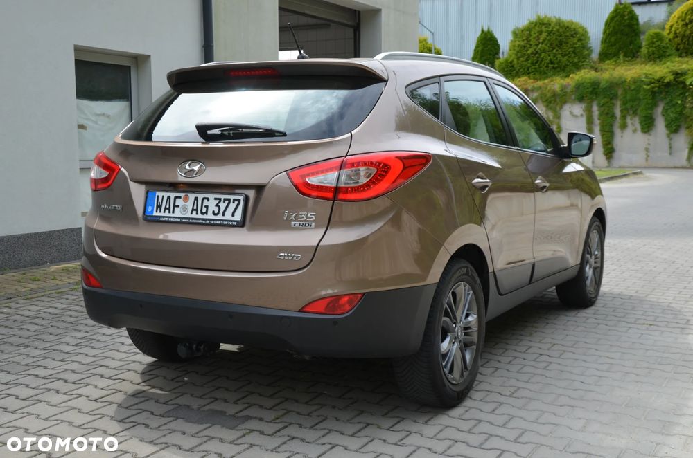 Hyundai ix35 2.0 CRDi 4WD Automatik Fifa World Cup Gold Edition - 9