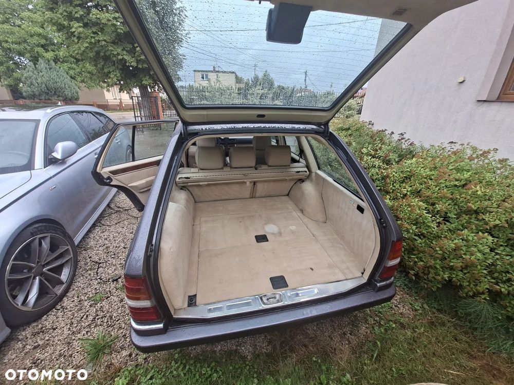 Mercedes-Benz Klasa E - 19