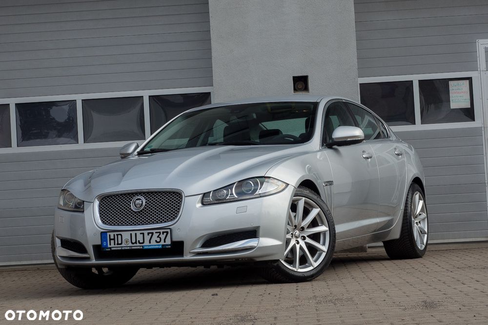 Jaguar XF 2.2 D Luxury - 4